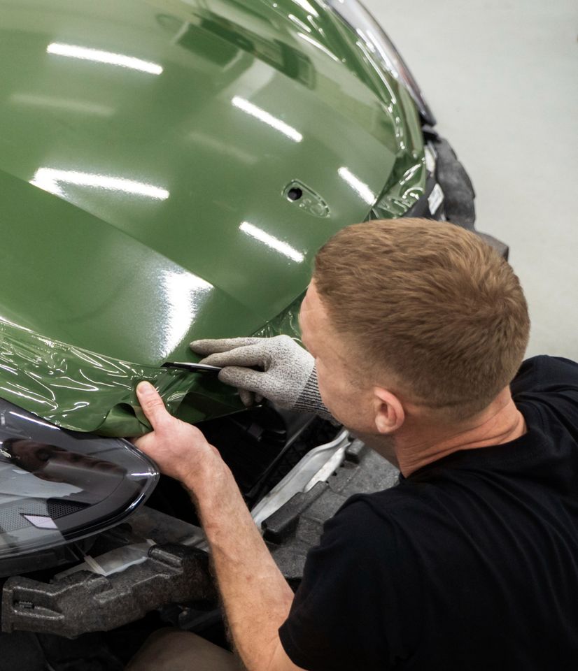 Trimming wrap on car